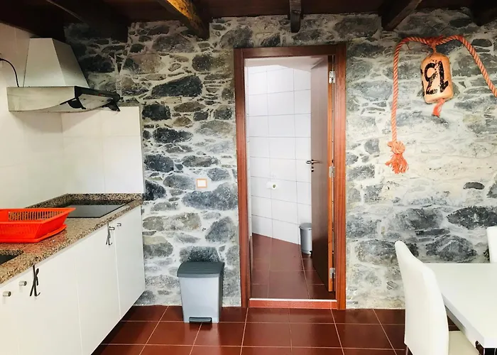 Casa Lugar Da Ribeira Mit Dachterrasse By Interhome Campanário