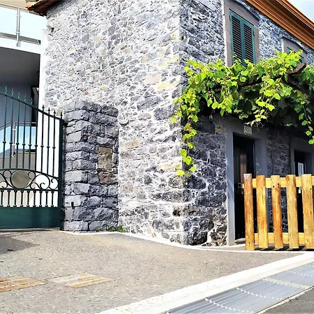 度假居 Casa Lugar Da Ribeira Mit Dachterrasse By Interhome