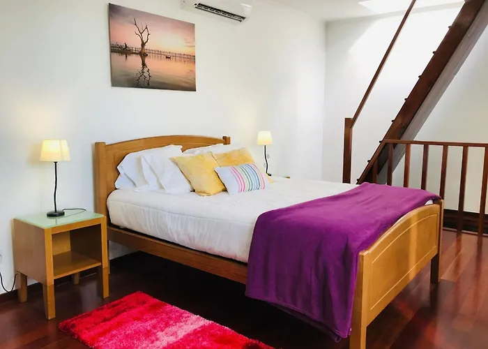 度假居 Casa Lugar Da Ribeira Mit Dachterrasse By Interhome