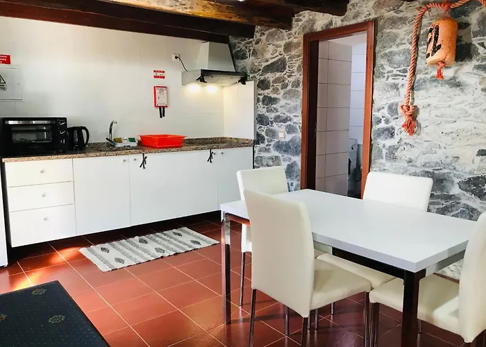 Casa Lugar Da Ribeira Mit Dachterrasse By Interhome Campanário